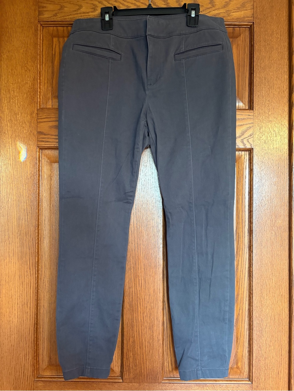 LOFT Women’s Grey Skinny Ankle Pants Petite Size 8